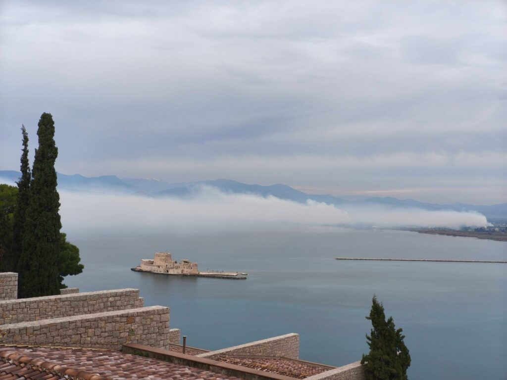 Καπνοί στο Ναύπλιο